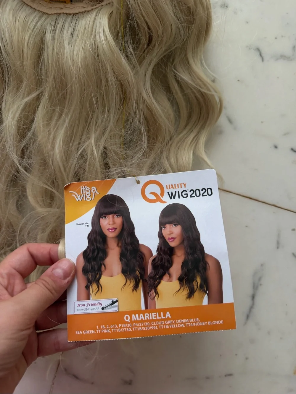 Blonde Wavy wig- Natural Light Blonde